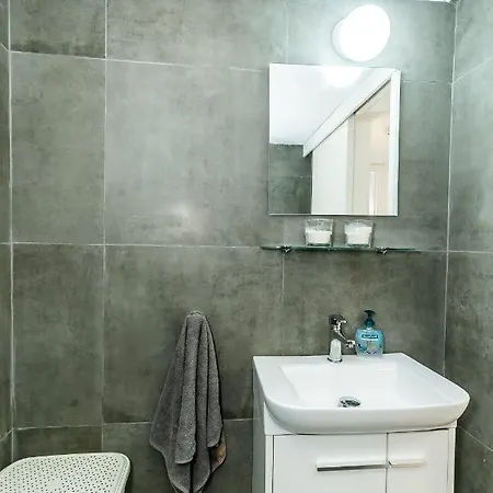 Mezonete, 50 Meters From The Sea, With Patio * Meneou