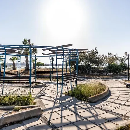 Dom wakacyjny Mezonete, 50 Meters From The Sea, With Patio *